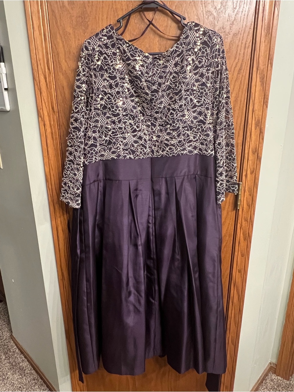 Jessica Howard Plum Purple Midi Dress with Gold Accents - Picture 5 of 5